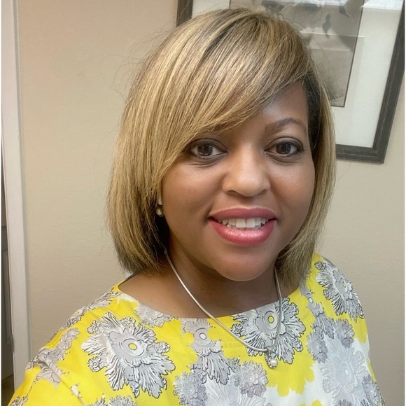 Meet your Posher, Kenya - Picture 3 of 4